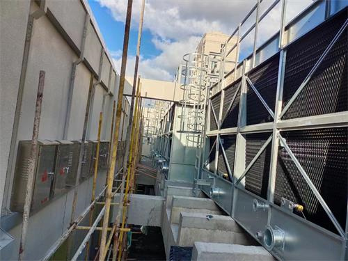 變頻器在冷卻塔中的節能應用(冷卻塔變頻控制策略)